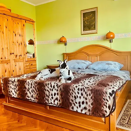 Sunny & Апартаменты *